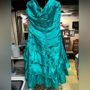 Steppin' Out Vibrant Turquoise Layered Dress